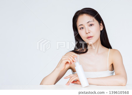 Beauty image of young women 139610568