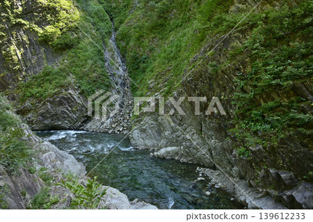 View of the gorge from the observation deck of the Kiyotsu Gorge Tunnel 139612233