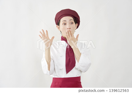 The pastry chef woman was surprised. The pastry chef woman was surprised. 139612563