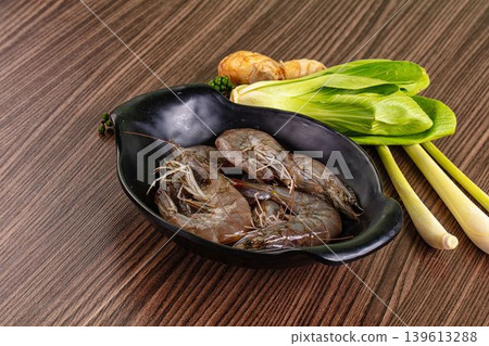 Raw wild prawns heap for cooking Raw wild prawns heap for cooking 139613288