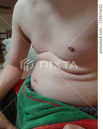 一個大肚子的男人 一個大肚子的男人 139613622
