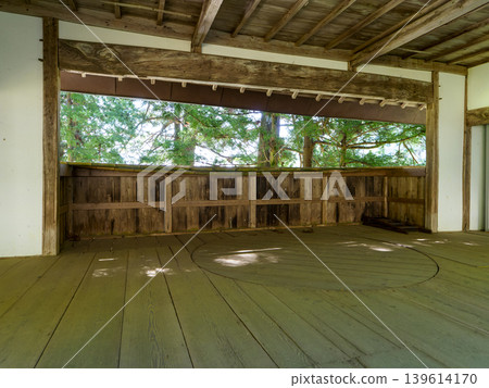 神社安裝的旋轉舞台 神社安裝的旋轉舞台 139614170