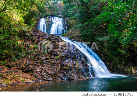 [Japan's Top 100 Waterfalls] Ryuzu Yaetaki Waterfall, Yashio Waterfall in Late Autumn (Part 2), Unnan City, Shimane Prefecture 139615793