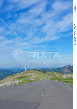 四國喀斯特的空中之路和喀斯特高原的壯麗景色 139615862
