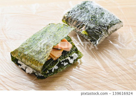 Two types of onigirazu Two types of onigirazu 139616924