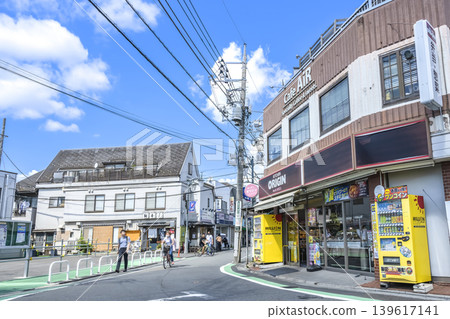 東京調布市都市風光:柴崎站北口商店街 東京調布市都市風光:柴崎站北口商店街 139617141