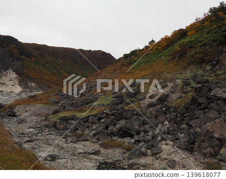 10月上旬的栗駒山（岩手縣一關市、宮城縣栗原市、秋田縣東成瀨村） 139618077