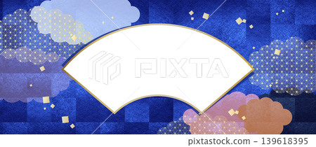 日式背景素材。藍色銀箔狀和紙上印有傳統日式圖案。圖案包括:青海波紋、扇子、屏風、棋盤格紋、複製品。 日式背景素材。藍色銀箔狀和紙上印有傳統日式圖案。圖案包括:青海波紋、扇子、屏風、棋盤格紋、複製品。 139618395