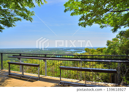 Mie Prefecture: Yokoyama Observatory in the fresh greenery and the coastline of Ago Bay Mie Prefecture: Yokoyama Observatory in the fresh greenery and the coastline of Ago Bay 139618927