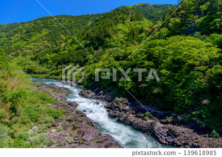 Yaotodoro: A gorge landscape woven from the rapids and strangely shaped rocks of the Shimanto River system. Yaotodoro: A gorge landscape woven from the rapids and strangely shaped rocks of the Shimanto River system. 139618985