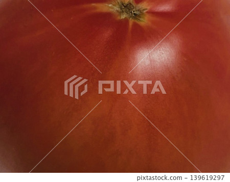 Fresh, large tomato skin surface 204 Fresh, large tomato skin surface 204 139619297
