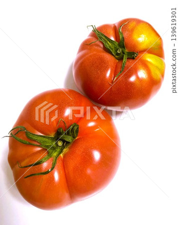Two fresh, large tomatoes for 208 Two fresh, large tomatoes for 208 139619301