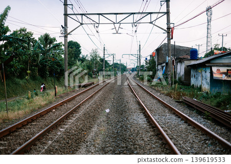 Railway transportation system for electric commuter trains Railway transportation system for electric commuter trains 139619533
