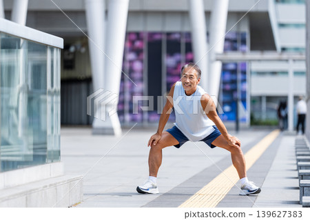 Senior men stretching Senior men stretching 139627383