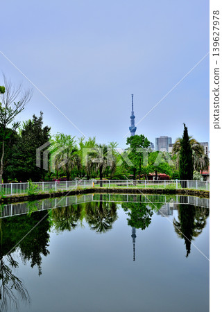 Sarue Park, Tokyo: Timber Yard and Tokyo Skytree Sarue Park, Tokyo: Timber Yard and Tokyo Skytree 139627978