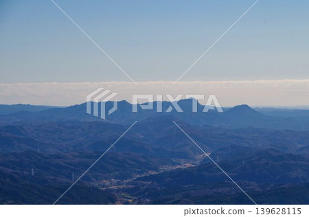 從大神山遠眺奧久寺男體山 139628115