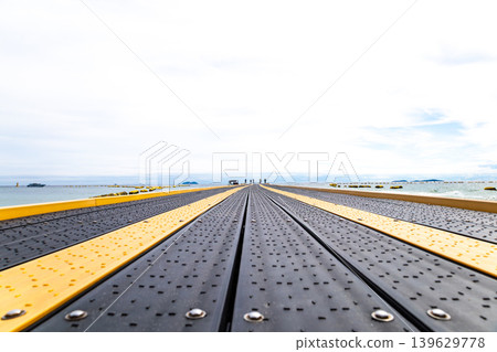 Blue sea and floating pier Blue sea and floating pier 139629778