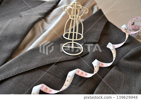 Tailor-made suit tailoring image Tailor-made suit tailoring image 139629948