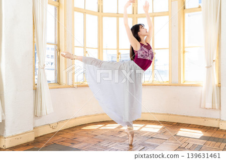 Japanese ballerina Japanese ballerina 139631461