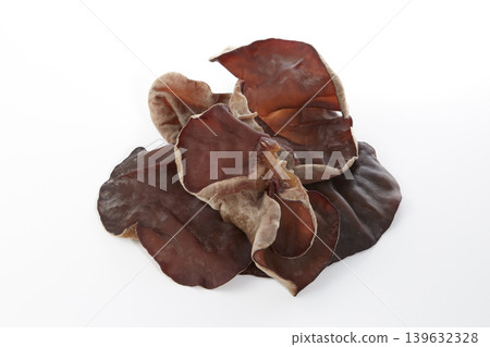 Fresh raw wood ear mushrooms (from Japan) Fresh raw wood ear mushrooms (from Japan) 139632328