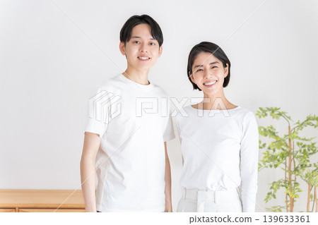 Age-gap couple Age-gap couple 139633361