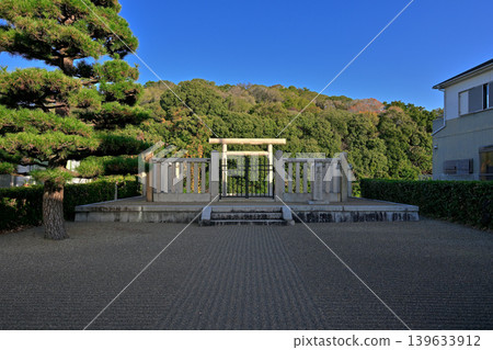 Karisato Otsuka Tumulus (Yamato Takeru's White Swan Mausoleum), Habikino City, Osaka Prefecture Karisato Otsuka Tumulus (Yamato Takeru's White Swan Mausoleum), Habikino City, Osaka Prefecture 139633912