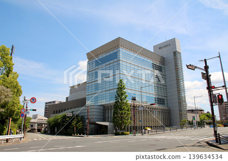 Exterior view of the Toli Itami Hall (Itami City Cultural Center) building. Exterior view of the Toli Itami Hall (Itami City Cultural Center) building. 139634534