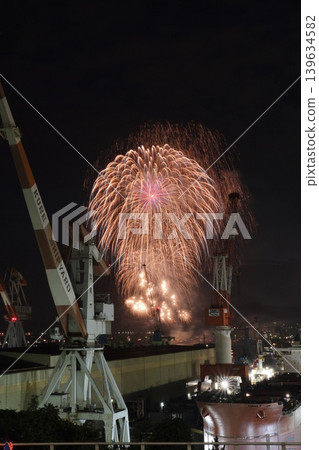 Kure Maritime Fireworks Festival: Cranes and Fireworks Kure Maritime Fireworks Festival: Cranes and Fireworks 139634582