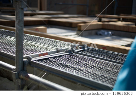 建築工地鷹架圖片 建築工地鷹架圖片 139636363