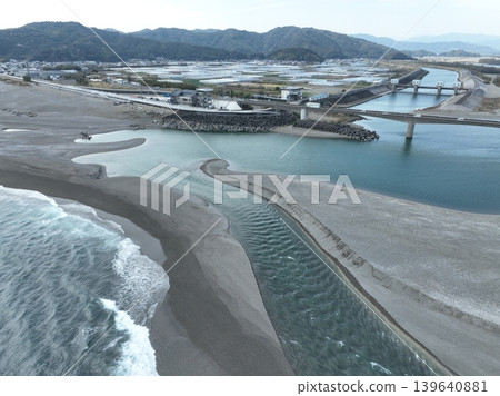 二澱川入海口大橋:日本最乾淨的河流,入海口照片 二澱川入海口大橋:日本最乾淨的河流,入海口照片 139640881