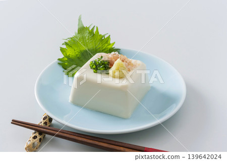 Hiyayakko（冷豆腐） 139642024