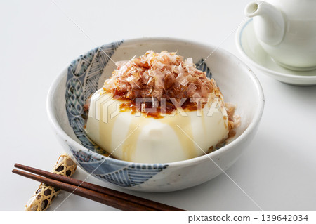 Hiyayakko(冷豆腐) Hiyayakko(冷豆腐) 139642034
