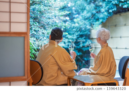 Hot spring trip for senior couples. Filming assistance provided by: Ryokuyu Ito. 139643320