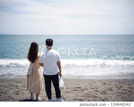 Couples, coast, beach Couples, coast, beach 139648542