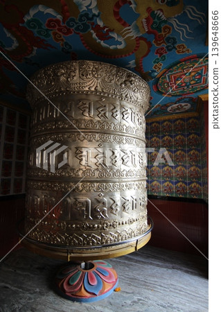 尼泊爾斯瓦揚布納特寺的轉經筒，該寺是聯合國教科文組織世界遺產。 139648666