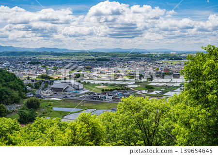 View of the Omi Plain from the Akagami-yama (Tarobo-yama) observation deck, Higashiomi City, Shiga Prefecture 139654645