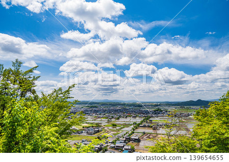 View of the Omi Plain from the Akagami-yama (Tarobo-yama) observation deck, Higashiomi City, Shiga Prefecture 139654655