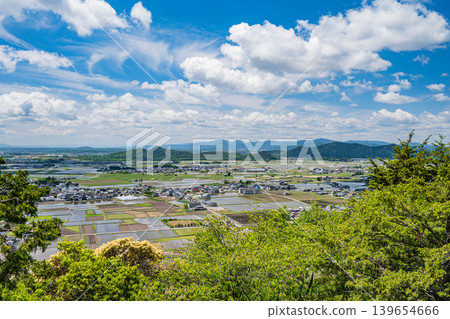 View of the Omi Plain from the Akagami-yama (Tarobo-yama) observation deck, Higashiomi City, Shiga Prefecture 139654666