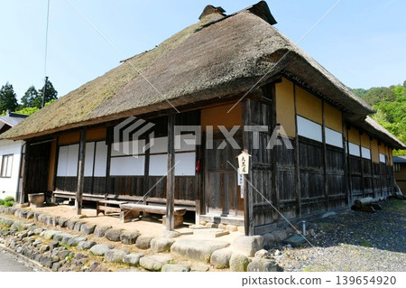 【上山市:上山市指定有形文化財產「奈落塾」大黑屋外觀】 【上山市:上山市指定有形文化財產「奈落塾」大黑屋外觀】 139654920