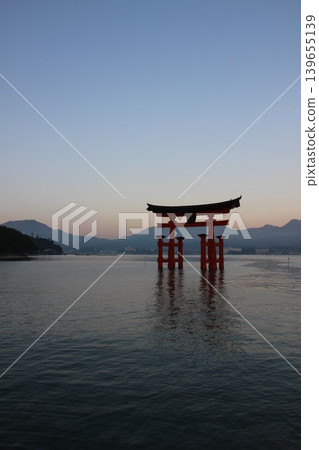 嚴島神社大鳥居:世界遺產的曙光!廣島縣宮島市:擁有壯麗景色的世界遺產 嚴島神社大鳥居:世界遺產的曙光!廣島縣宮島市:擁有壯麗景色的世界遺產 139655139