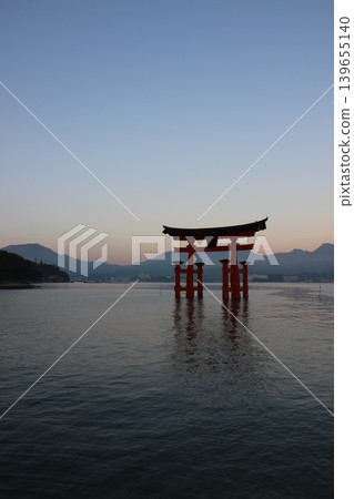嚴島神社大鳥居:世界遺產的曙光!廣島縣宮島市:擁有壯麗景色的世界遺產 嚴島神社大鳥居:世界遺產的曙光!廣島縣宮島市:擁有壯麗景色的世界遺產 139655140
