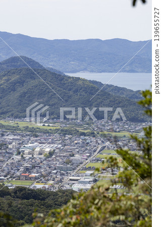 靜岡縣伊豆之國市的秋季街景 靜岡縣伊豆之國市的秋季街景 139655727