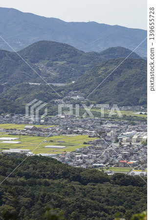 Autumn streetscape of Izunokuni City, Shizuoka Prefecture 139655728