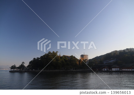 The Senjokaku and the five-story pagoda under major repair at Itsukushima Shrine in Miyajima-cho, Hatsukaichi City, Hiroshima Prefecture. 139656013
