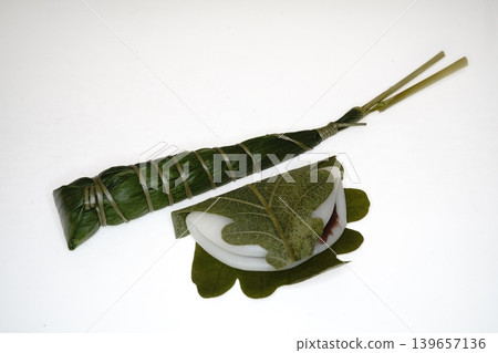 Japanese sweets on a white background: Chimaki Japanese sweets on a white background: Chimaki 139657136