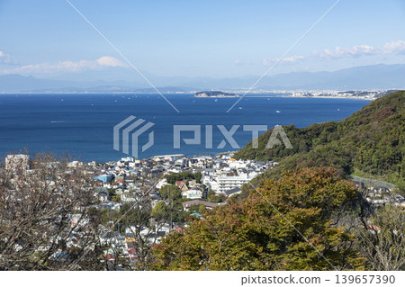 View of Sagami Bay, Enoshima Island, and Mount Fuji from the observation deck of Hayama Sengenyama. View of Sagami Bay, Enoshima Island, and Mount Fuji from the observation deck of Hayama Sengenyama. 139657390