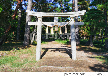 天橋立神社(橋立明神):面向阿蘇灣的鳥居(京都府宮津市) 天橋立神社(橋立明神):面向阿蘇灣的鳥居(京都府宮津市) 139658539