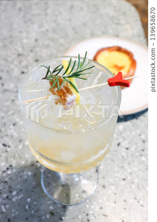 lemon juice, lemon soda or tonic or soda and lemon sliced topping lemon juice, lemon soda or tonic or soda and lemon sliced topping 139658670