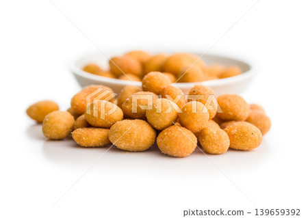 Golden Coated Peanuts Pile On White Background, Crunchy Salted Snack For Parties And Snacking Golden Coated Peanuts Pile On White Background, Crunchy Salted Snack For Parties And Snacking 139659392