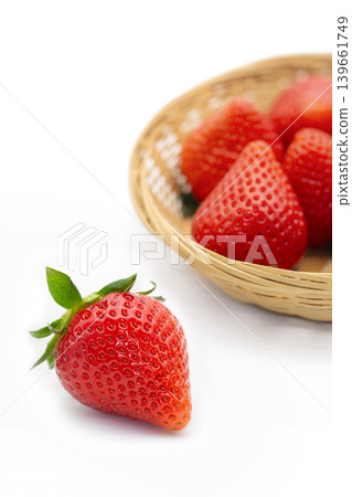Strawberry Strawberry 139661749